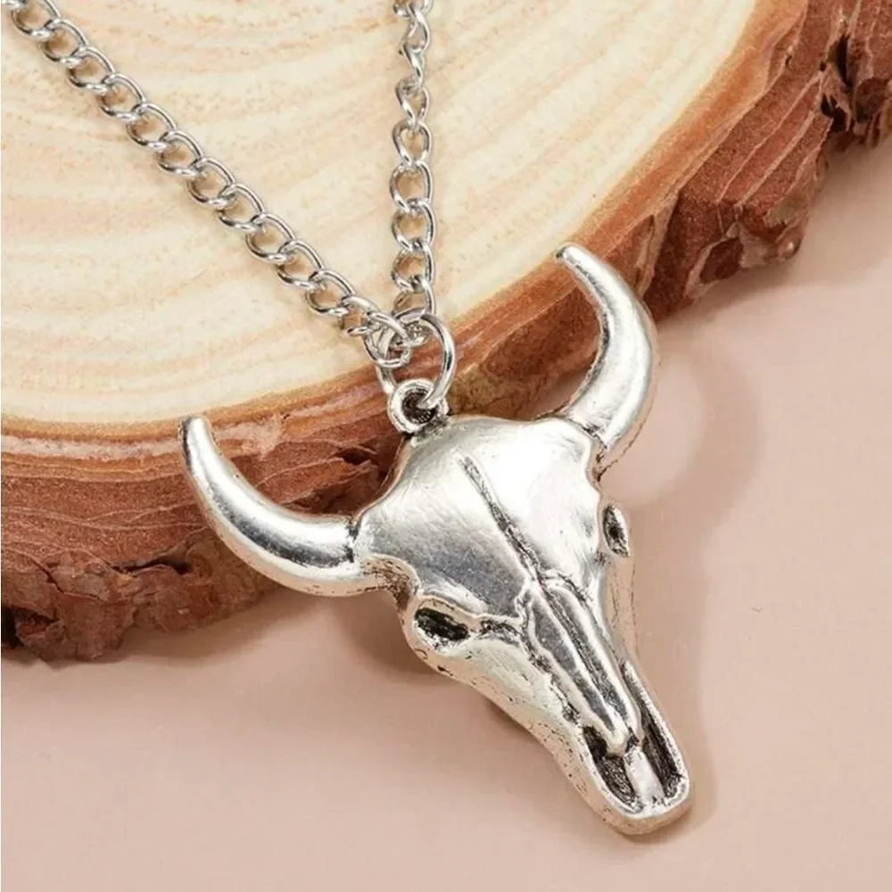 Silver cow skull head with silver chain! New unisex